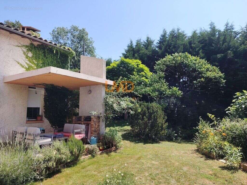 Maison à VILLEFRANCHE-DE-ROUERGUE