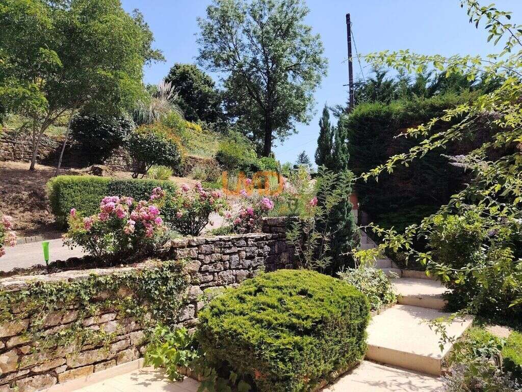 Maison à VILLEFRANCHE-DE-ROUERGUE