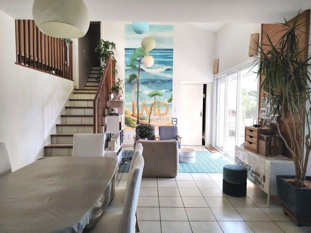 Maison à VILLEFRANCHE-DE-ROUERGUE