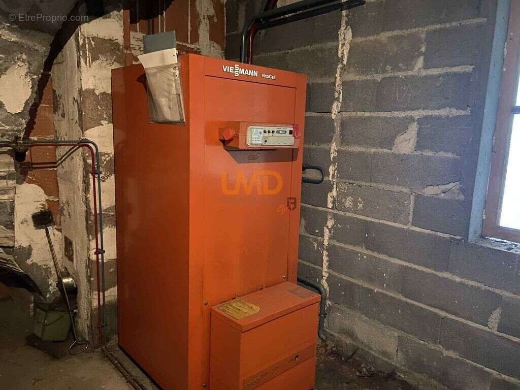 Maison à DECAZEVILLE