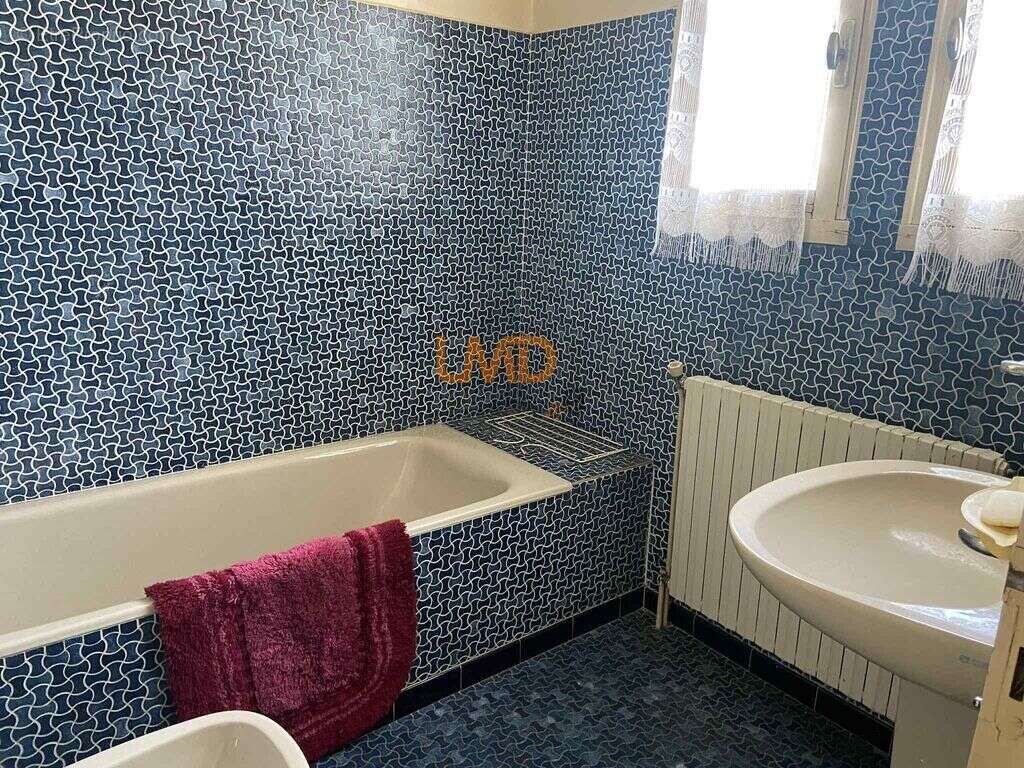 Maison à DECAZEVILLE