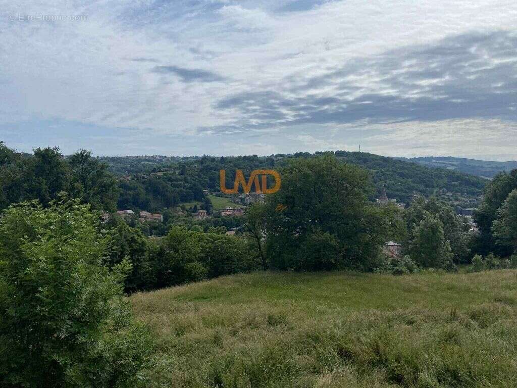 Maison à DECAZEVILLE