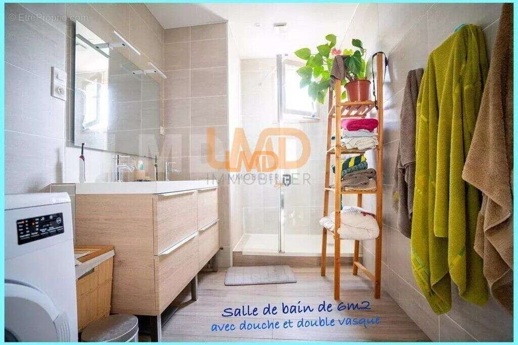 Maison à LA SALVETAT-SAINT-GILLES