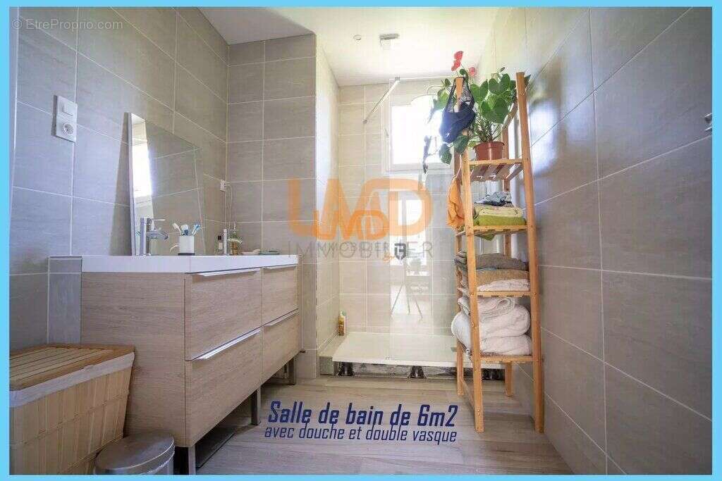 Maison à LA SALVETAT-SAINT-GILLES