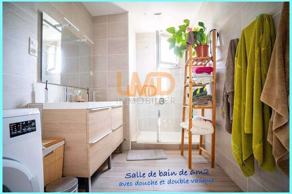 Maison à LA SALVETAT-SAINT-GILLES