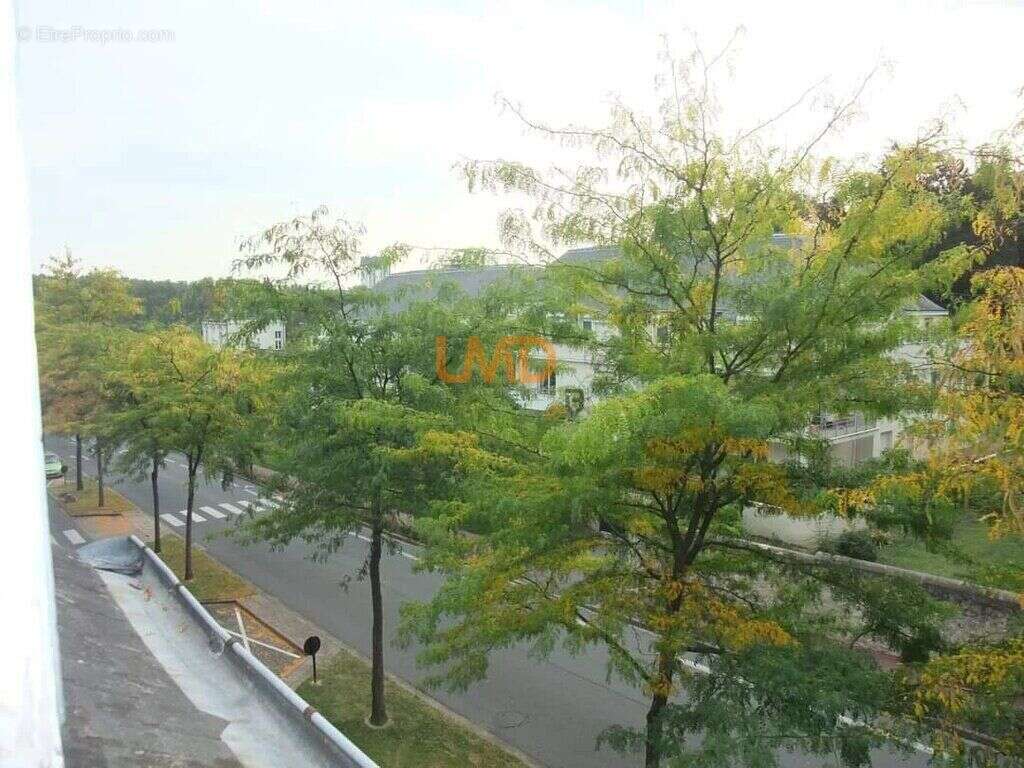 Appartement à SAINT-CYR-SUR-LOIRE