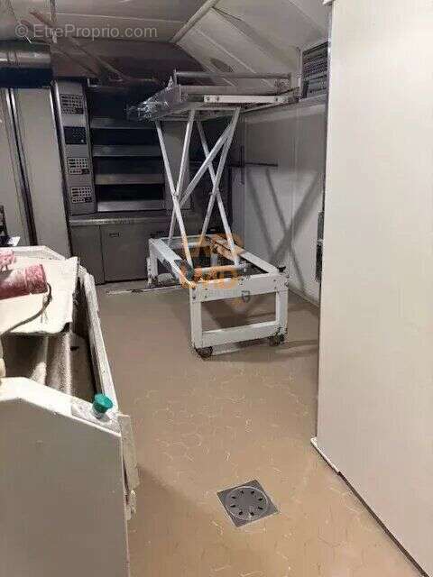 Commerce à PARIS-14E