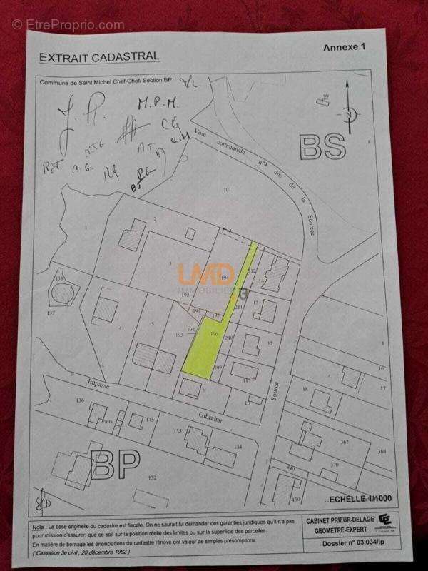 Terrain à SAINT-MICHEL-CHEF-CHEF