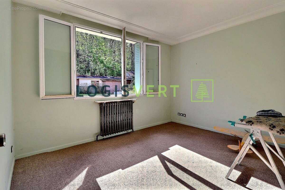 Maison à SAINT-REMY-LES-CHEVREUSE