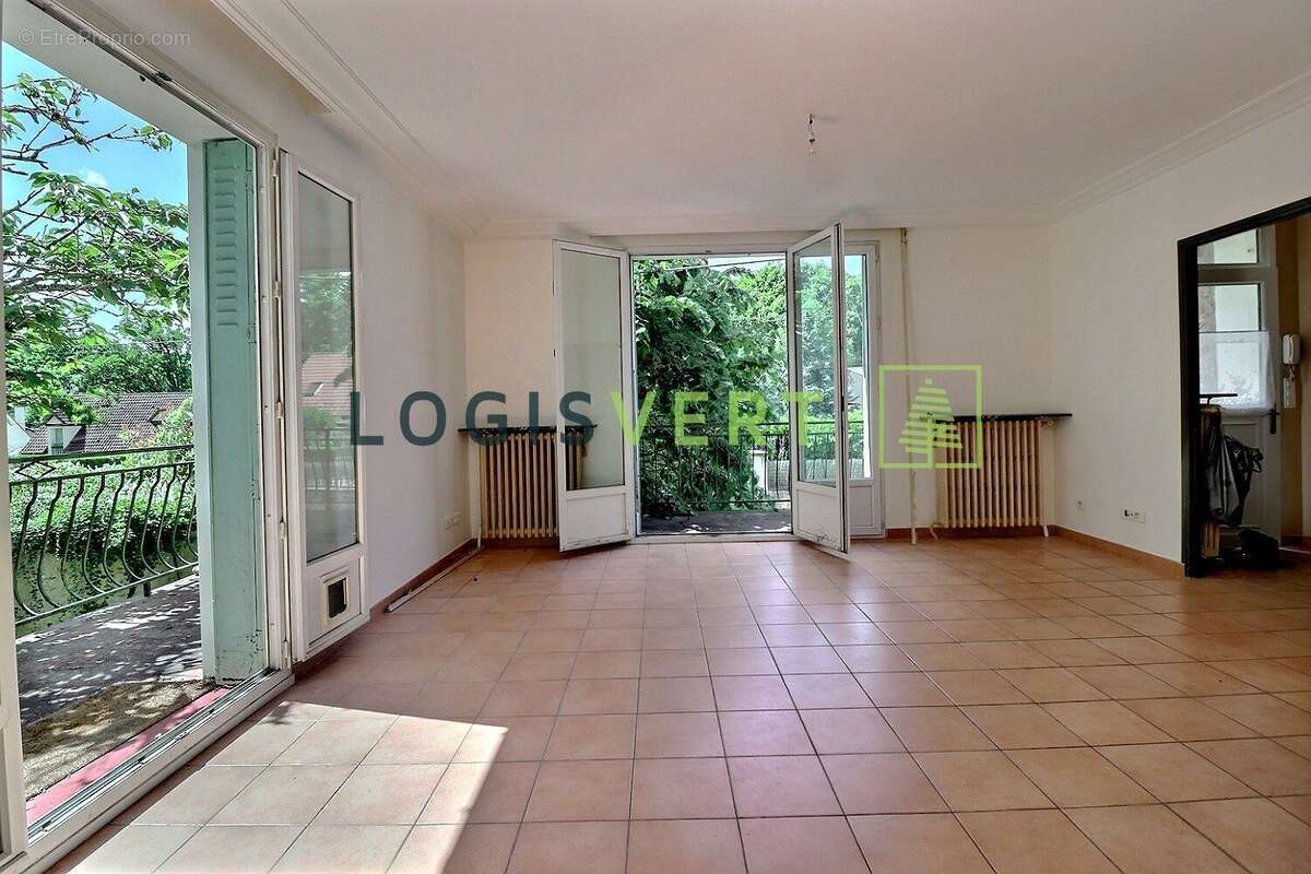 Maison à SAINT-REMY-LES-CHEVREUSE