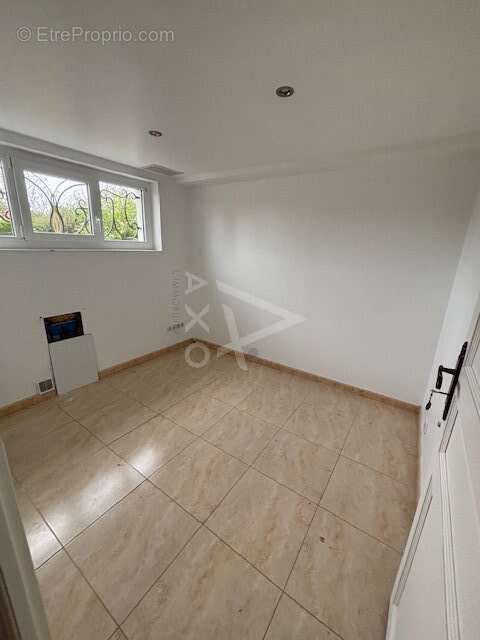 Maison à EQUEMAUVILLE