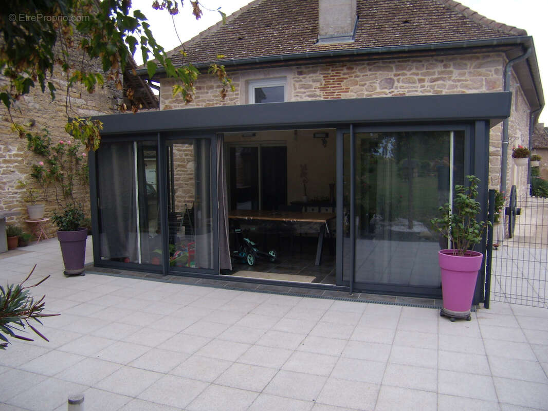 Maison à VARENNES-LE-GRAND