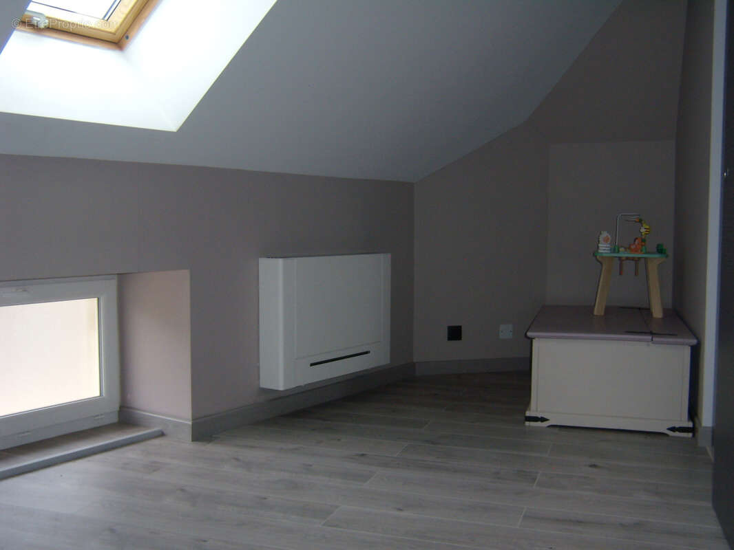 Maison à VARENNES-LE-GRAND