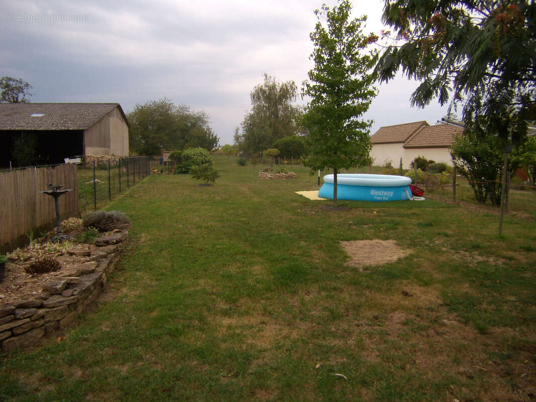 Maison à VARENNES-LE-GRAND