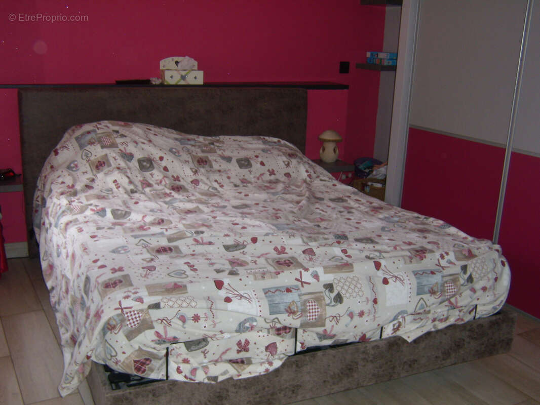 Maison à VARENNES-LE-GRAND