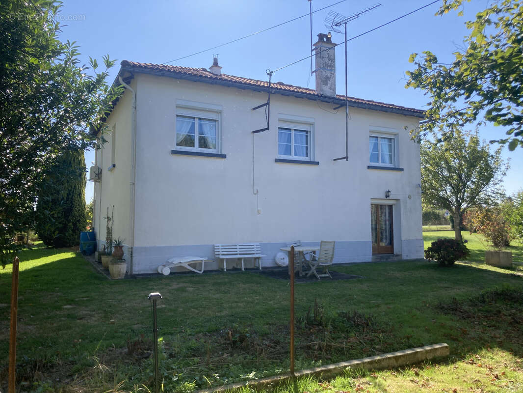 Maison à ASNIERES-SUR-BLOUR