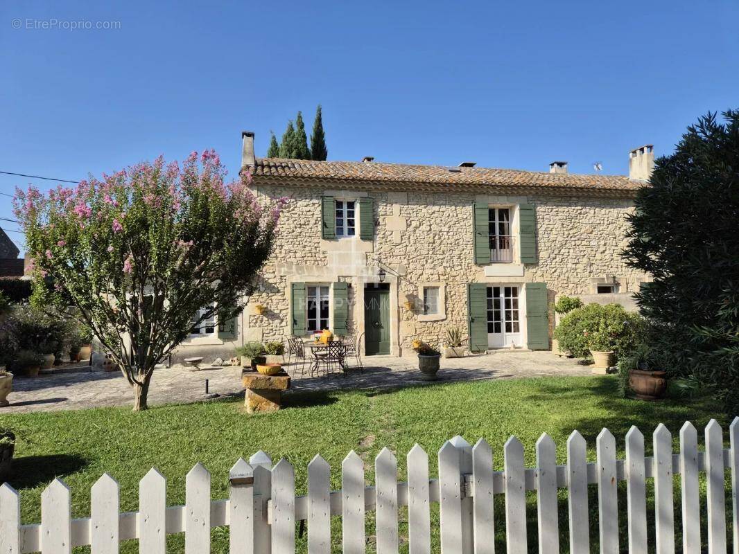 Maison à SAINT-ETIENNE-DU-GRES