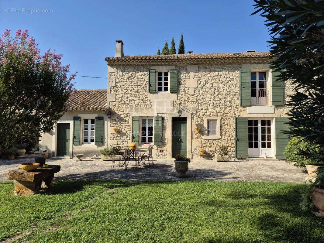 Maison à SAINT-ETIENNE-DU-GRES