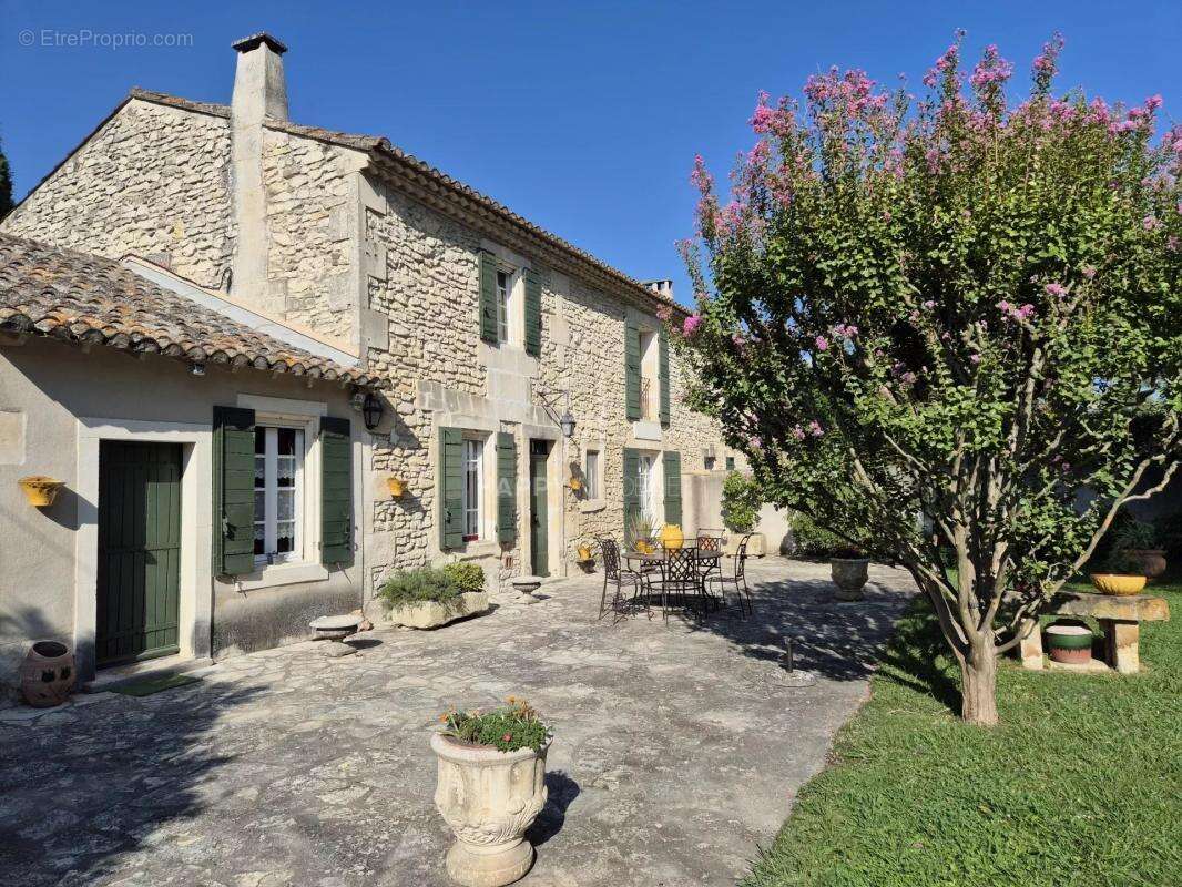 Maison à SAINT-ETIENNE-DU-GRES