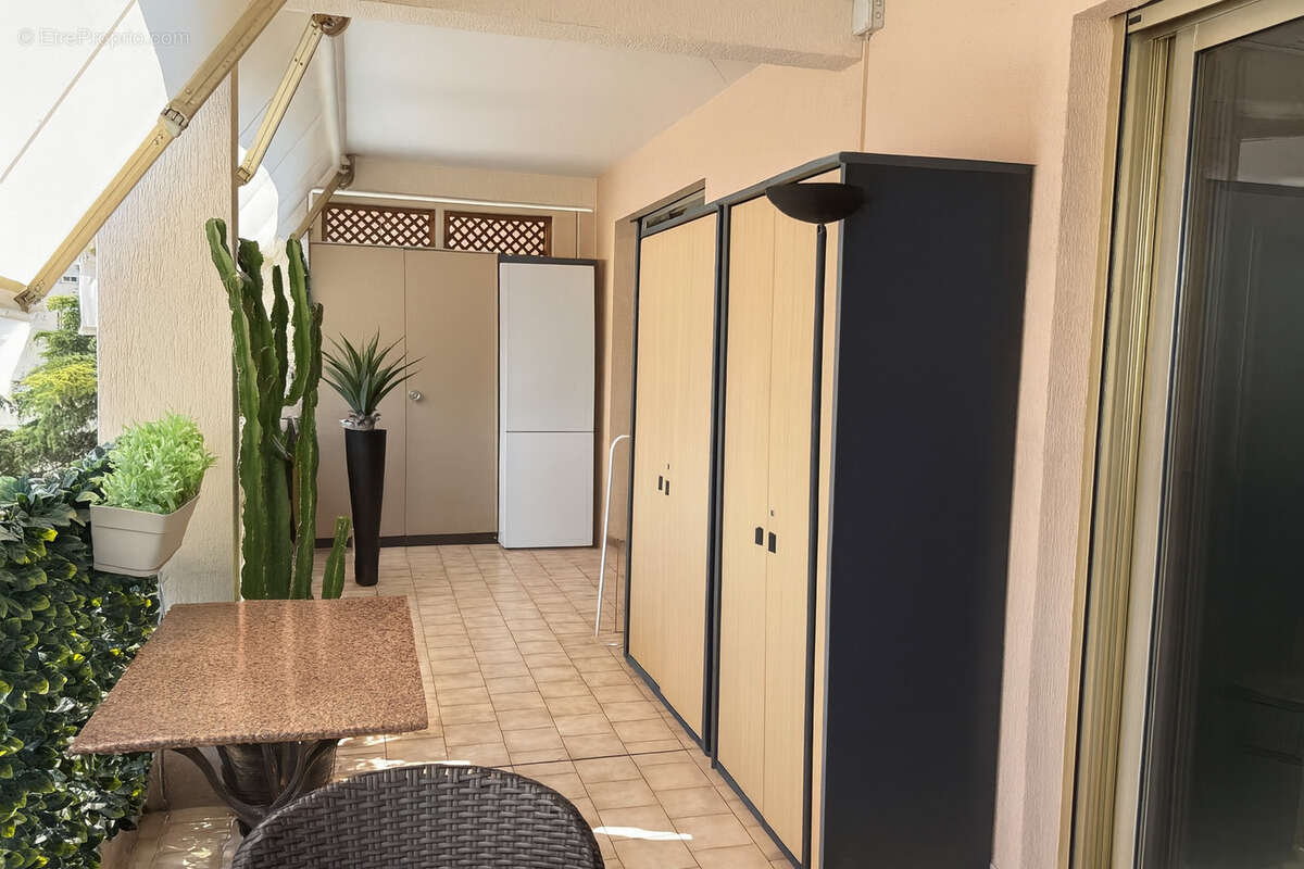 Appartement à LE CANNET