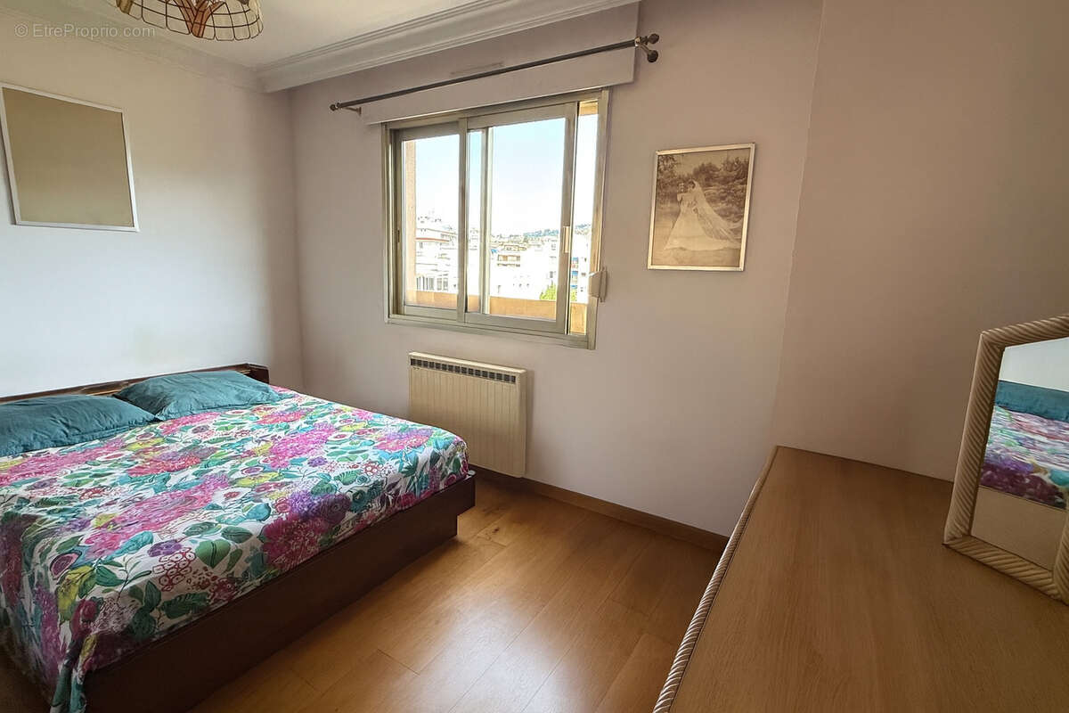 Appartement à LE CANNET