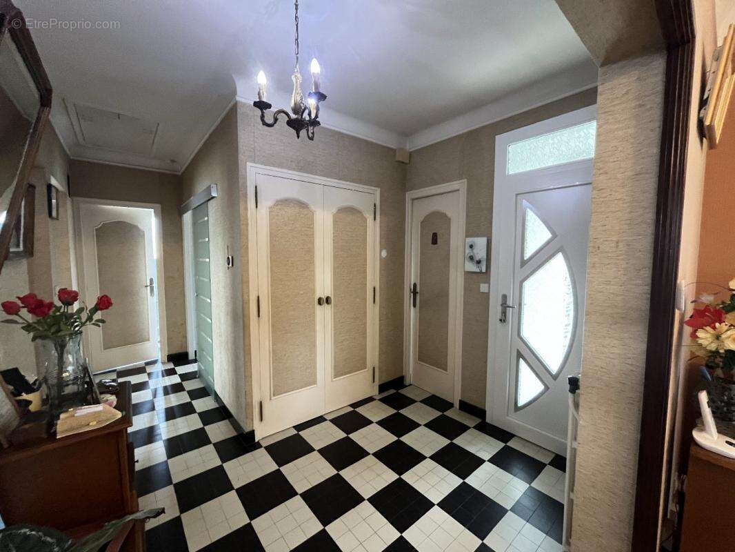 Maison à SAINT-CERE