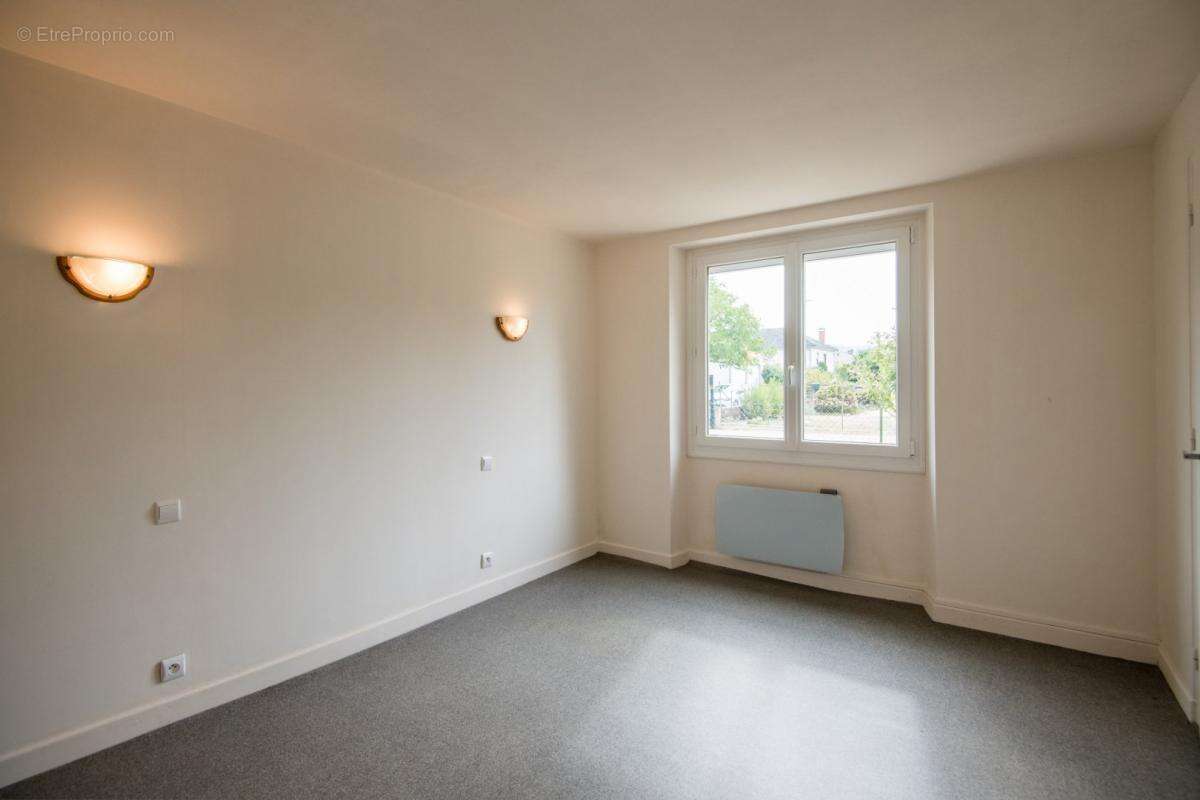 Maison à SAINT-CERE