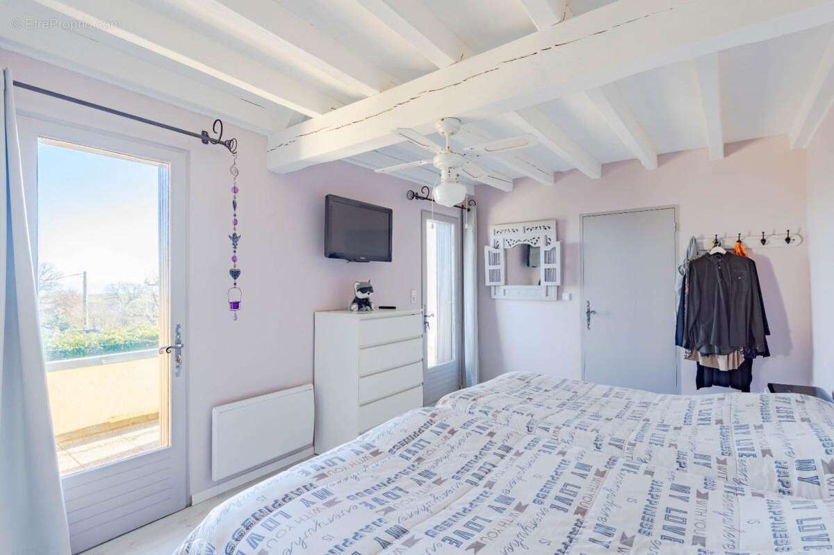 Maison à BARAQUEVILLE