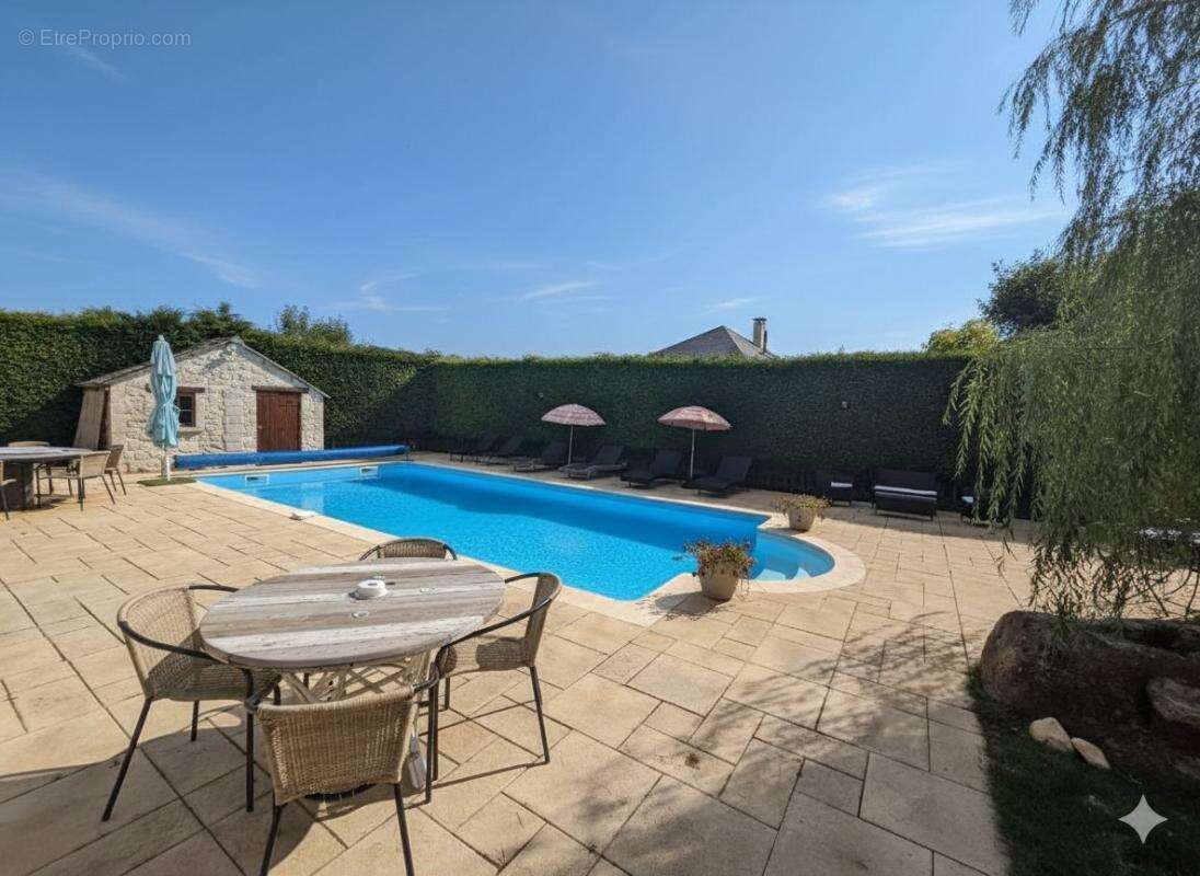 Maison à BARAQUEVILLE