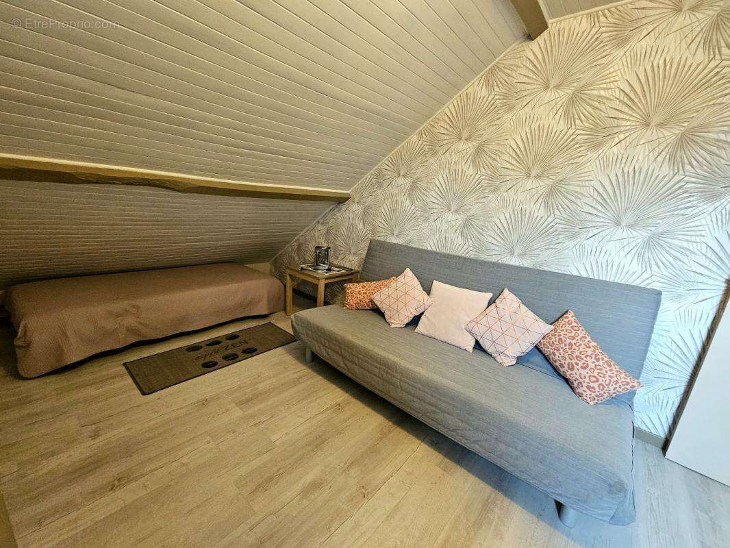 Maison à BARAQUEVILLE