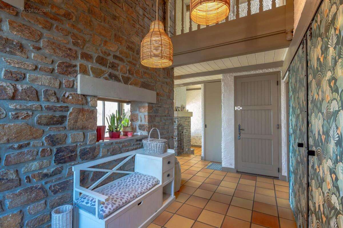 Maison à BARAQUEVILLE