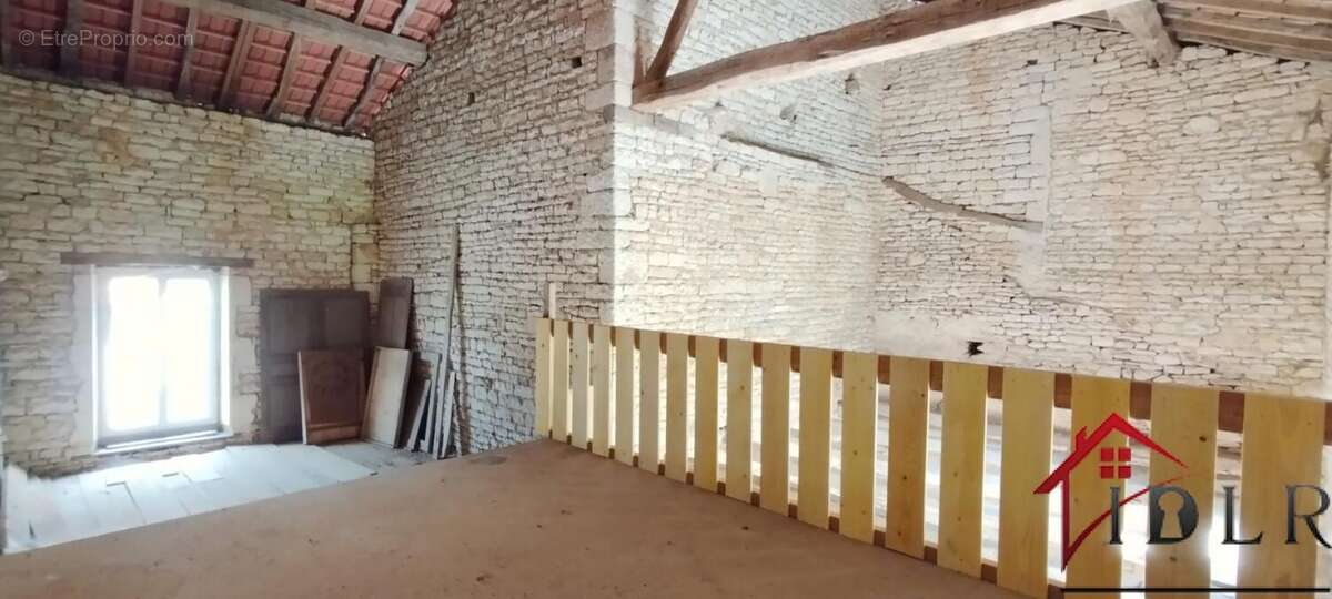 Maison à LAMOTHE-EN-BLAISY