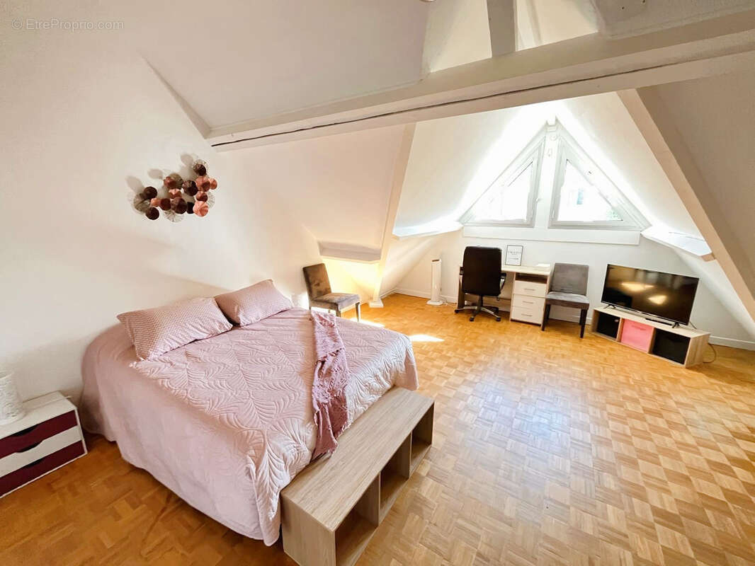 Maison à LE COUDRAY