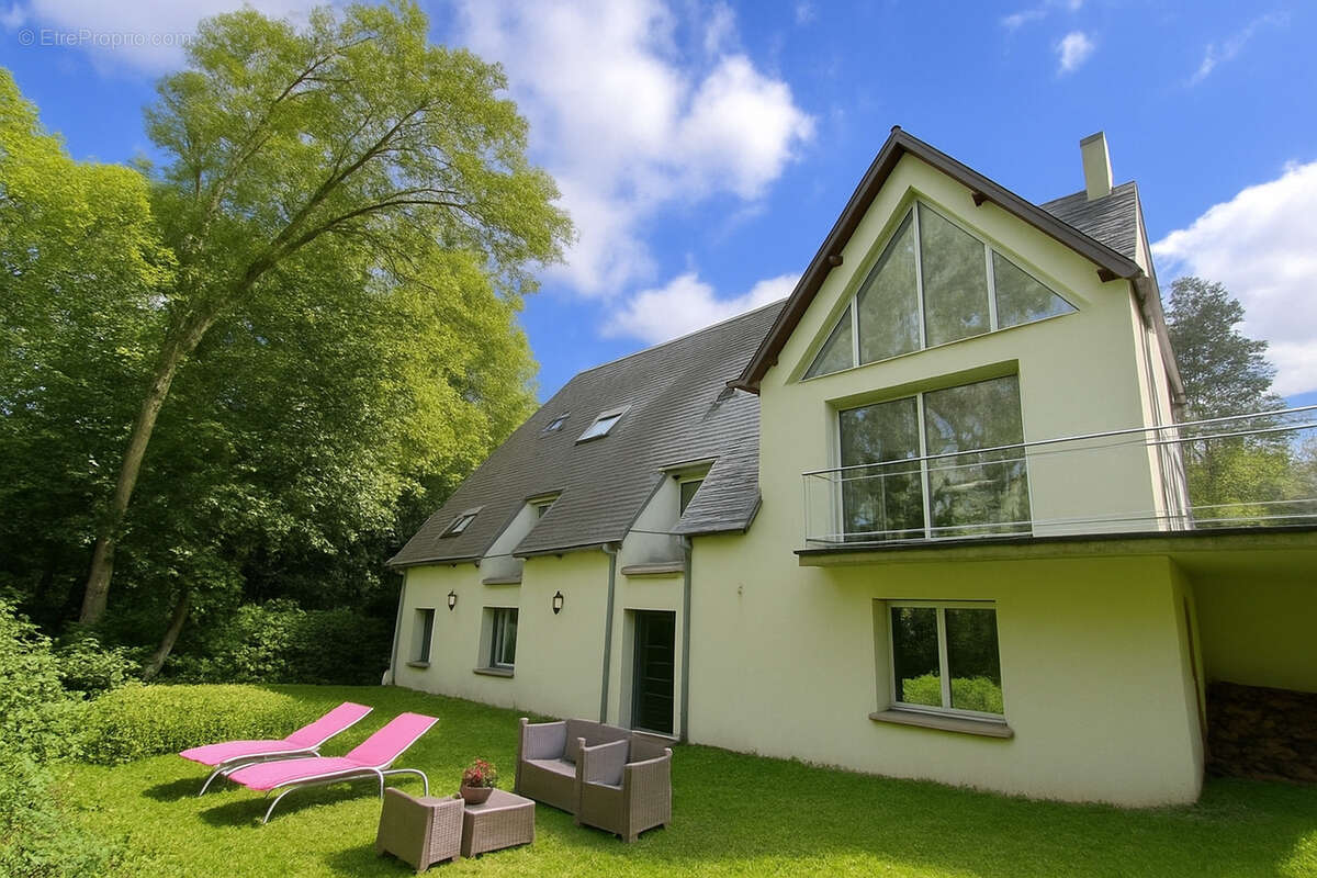 Maison à LE COUDRAY