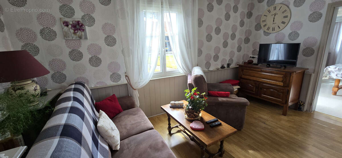 Maison à HAUTVILLERS-OUVILLE