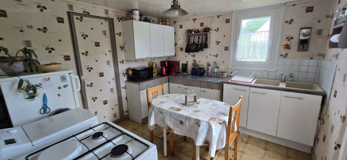 Maison à HAUTVILLERS-OUVILLE