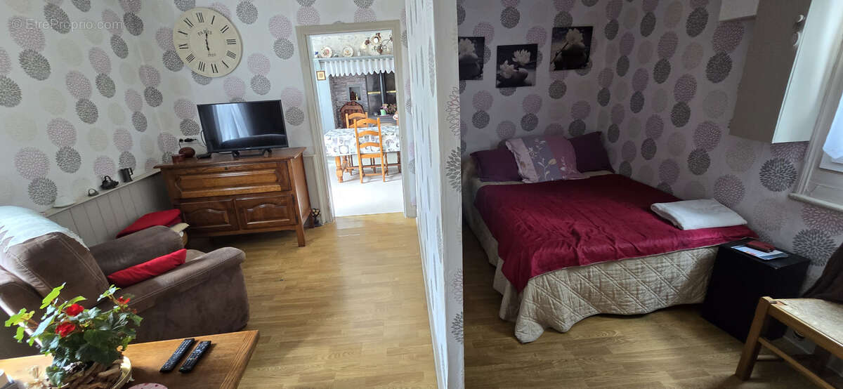 Maison à HAUTVILLERS-OUVILLE