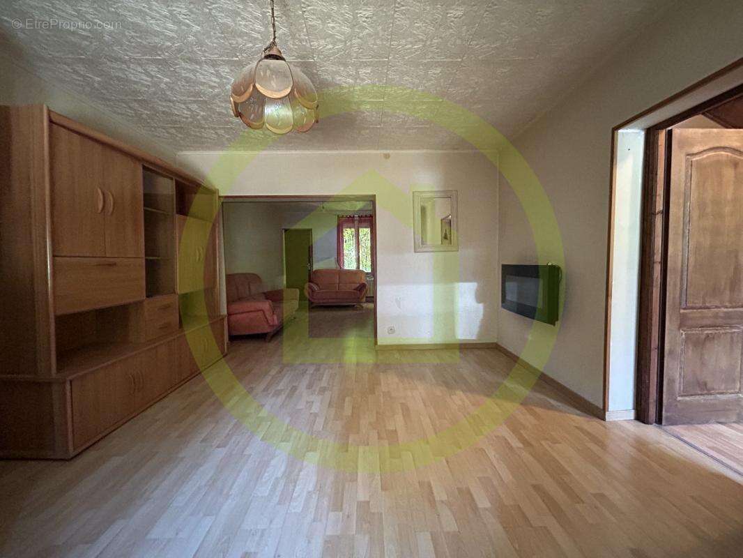 Maison à PIERREPONT