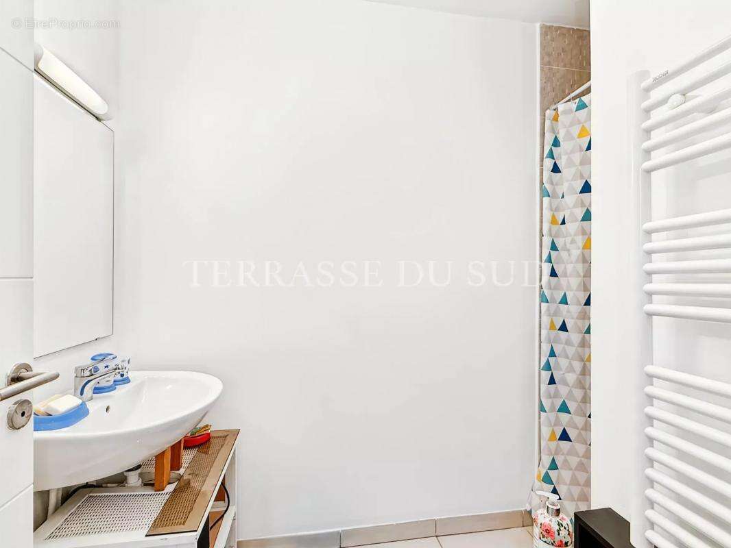Appartement à MARSEILLE-9E