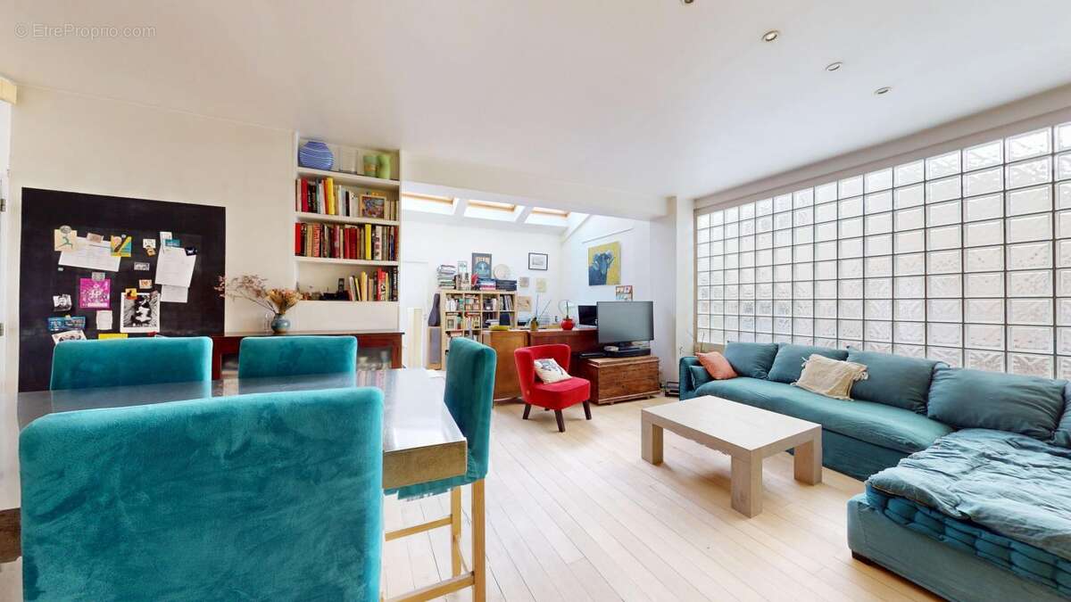 Appartement à PARIS-19E