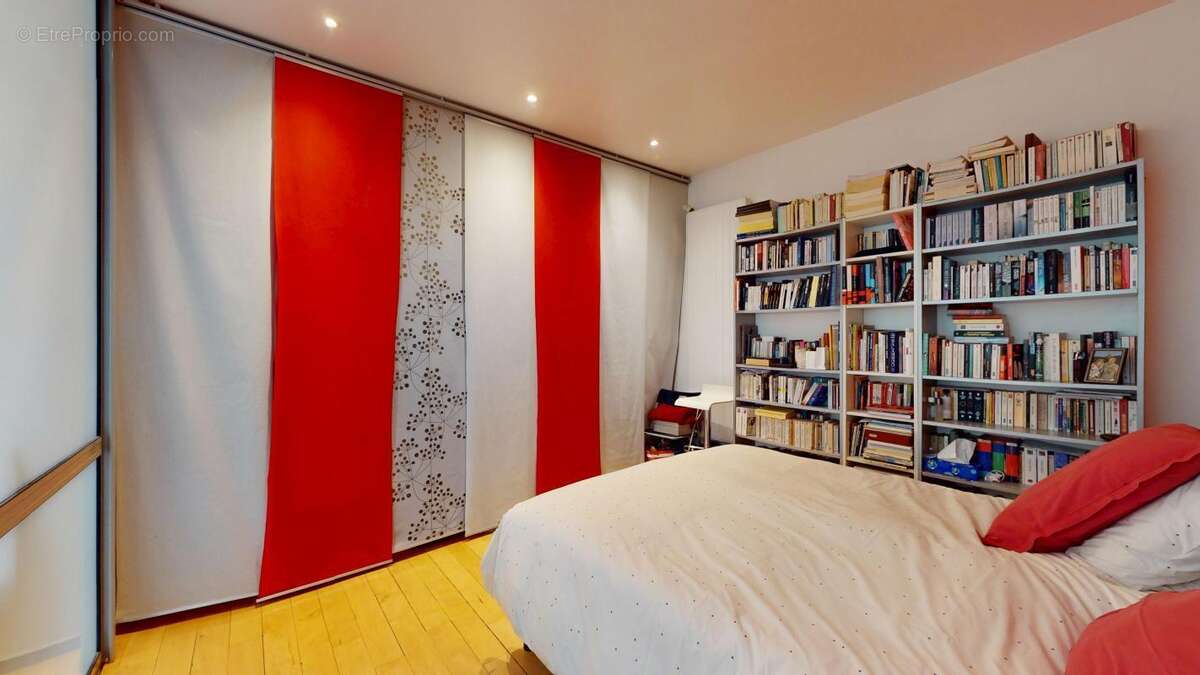 Appartement à PARIS-19E