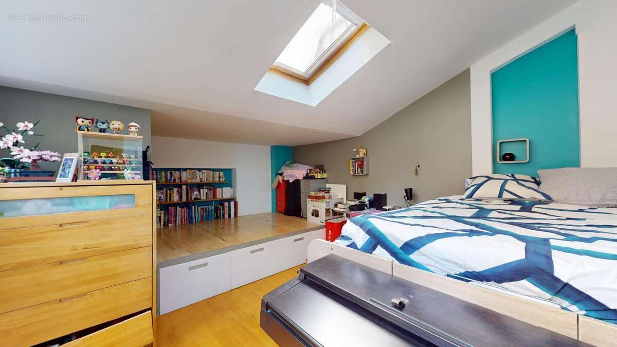 Appartement à PARIS-19E