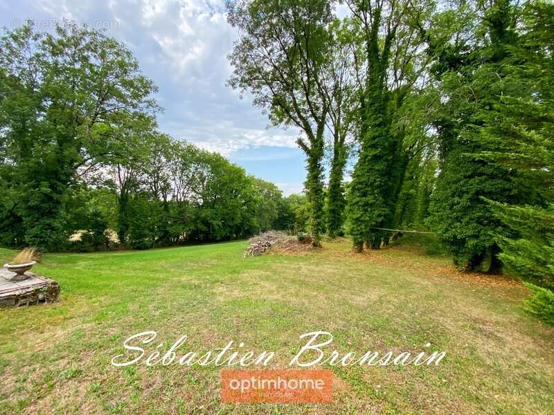 Maison à LONS-LE-SAUNIER