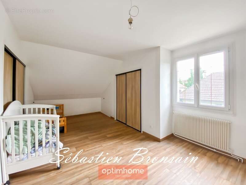 Maison à LONS-LE-SAUNIER