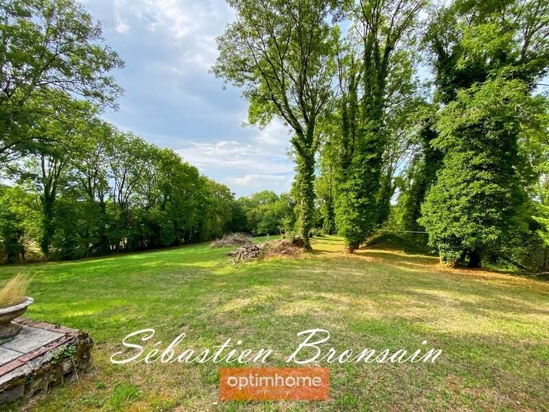 Maison à LONS-LE-SAUNIER