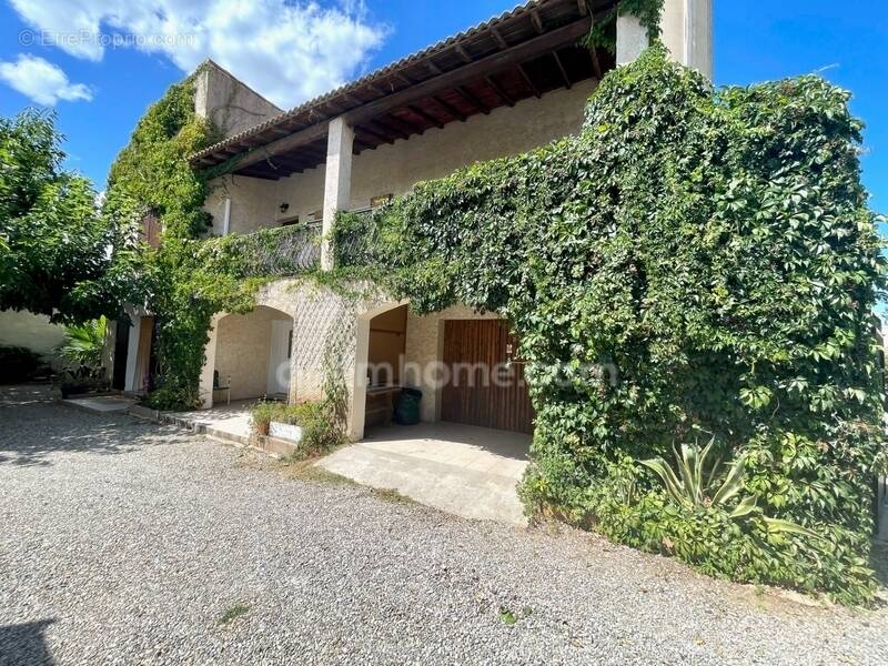 Maison à SAINT-GILLES