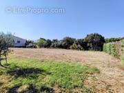 Terrain à LA BASTIDONNE