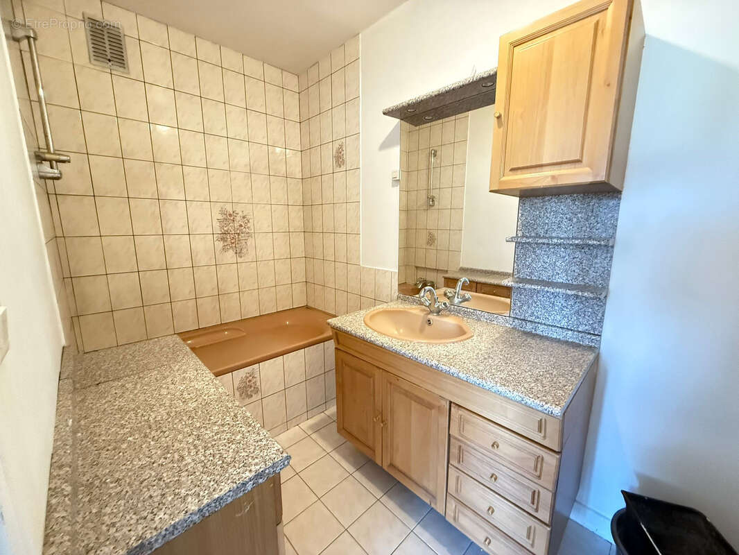 Appartement à NEUILLY-SUR-MARNE