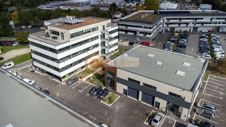 Commerce à ARTIGUES-PRES-BORDEAUX