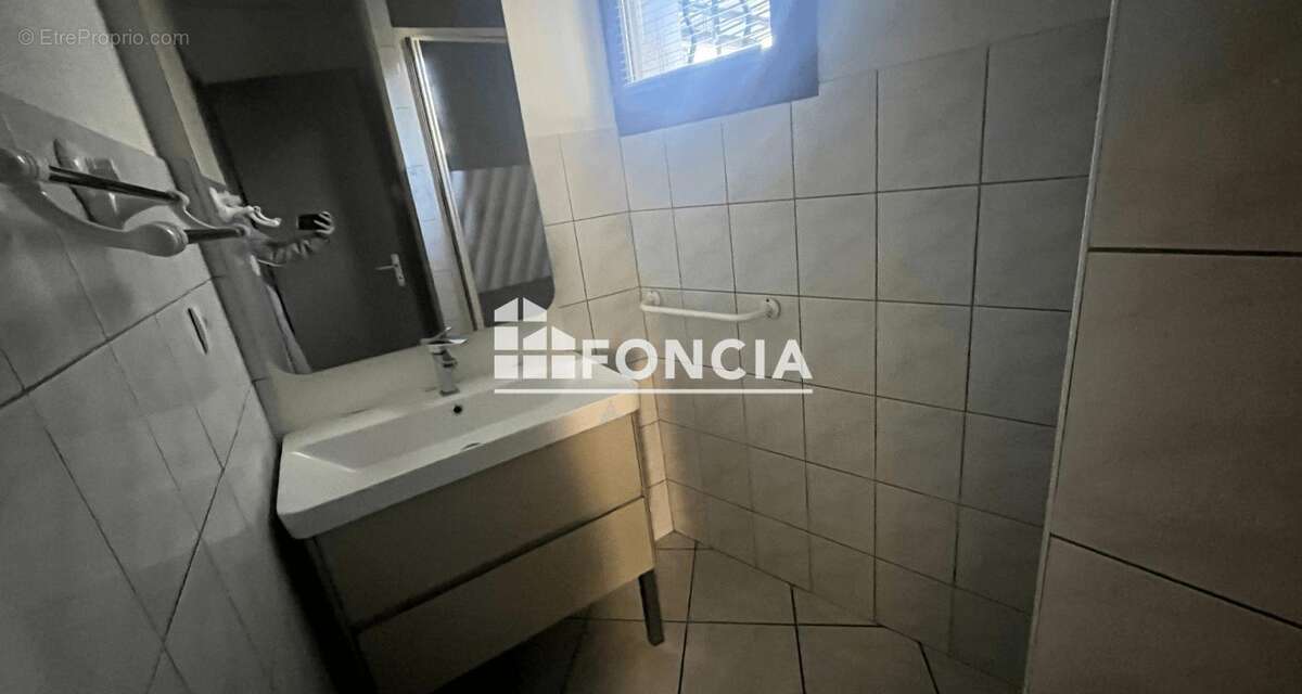 Appartement à VIZILLE